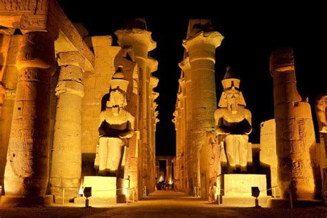 De Tempel van Luxor: Een Monumentale Reis Door de Tijd!