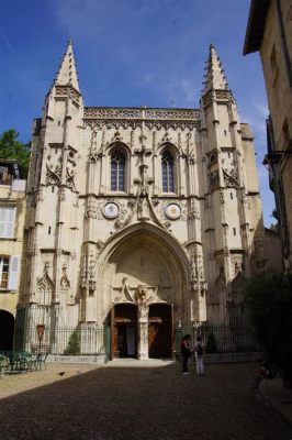 De Basilique Saint-Pierre d'Avignon: Een Monumentale Schat met Geheimzinnige Verhalen!