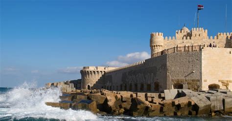  De Qaitbay Citadel: Een historische vesting met adembenemende zeezichten!