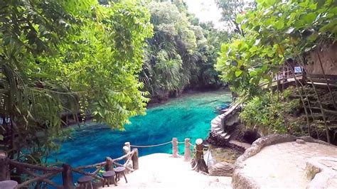  Het Enchanted River een Magisch Toevluchtsoord voor Zwemmers en Avonturiers!