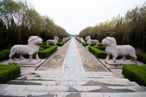  Het Tomb Complex van Hou Shan, een verborgen schat vol geschiedenis en mysterie!