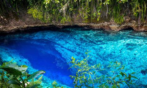 Het Hinatuan Enchanted River: Een magisch blauwtje vol met mysterie!